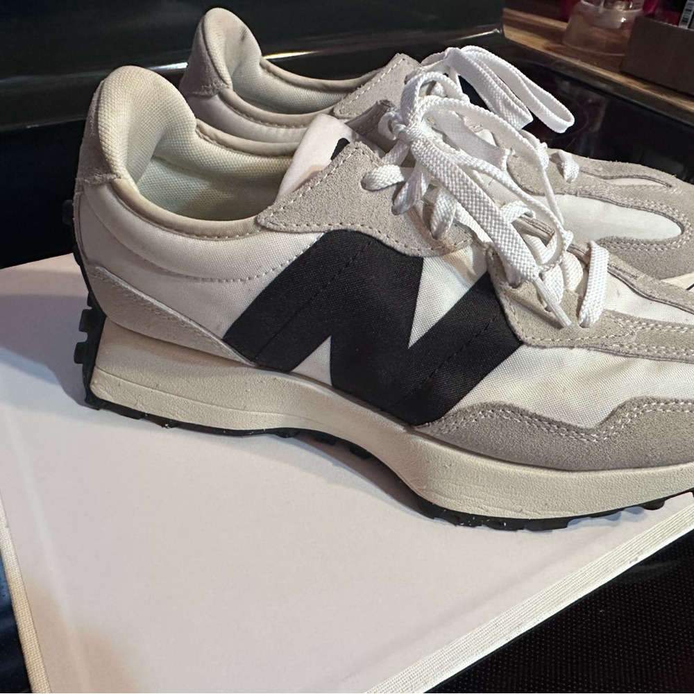 New Balance Cream and Black Women's Sneakers